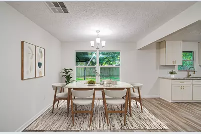 5634 Ridgeway Drive, Houston, TX 77033 - Photo 19