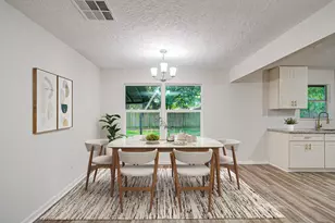 5634 Ridgeway Dr, Houston, TX 77033 - Photo 19