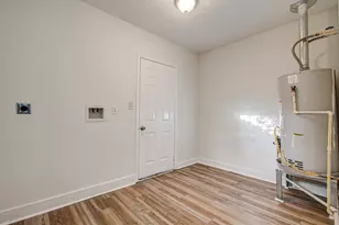5634 Ridgeway Dr, Houston, TX 77033 - Photo 23