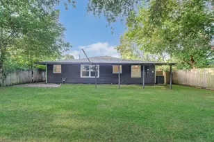 5634 Ridgeway Dr, Houston, TX 77033 - Photo 39