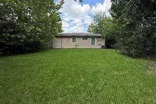 5210 Westover St, Houston, TX 77033 - Photo 11