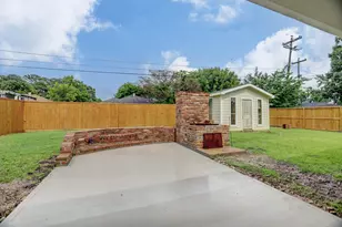 5814 Anaqua Dr, Houston, TX 77092 - Photo 15