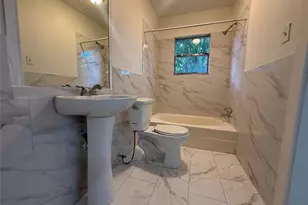 7002 Vandeman St, Houston, TX 77087 - Photo 9