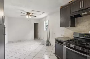 1002 Grenfell Ln, Houston, TX 77076 - Photo 11