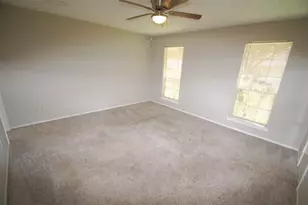 3107 Jenny Dr, Sugar Land, TX 77479 - Photo 9