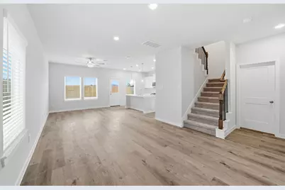 11410 Waterford Spring Trail, Houston, TX 77047 - Photo 9