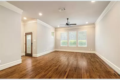 5545 Cornish Street, Houston, TX 77007 - Photo 3