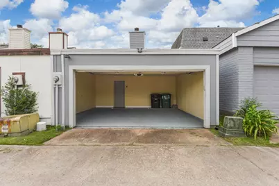1911 Bittercreek Drive, Houston, TX 77042 - Photo 17