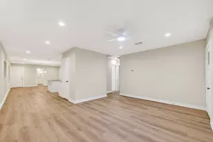404 W Homan St, Baytown, TX 77520 - Photo 15