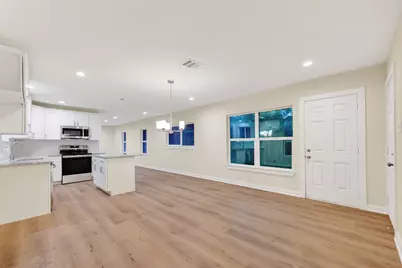 404 W Homan Street, Baytown, TX 77520 - Photo 13