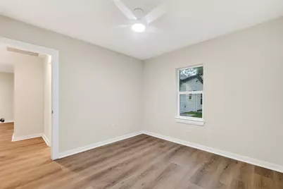 404 W Homan Street, Baytown, TX 77520 - Photo 23