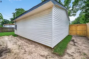 404 W Homan St, Baytown, TX 77520 - Photo 29
