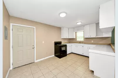 197 County Road 348, Cleveland, TX 77327 - Photo 35