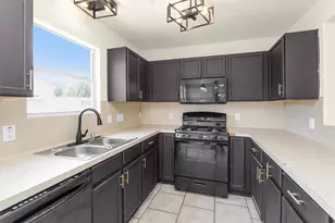 19338 Montclair Meadow Ln, Katy, TX 77449 - Photo 7