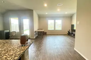 3923 Hawaiian Ct, Baytown, TX 77521 - Photo 23