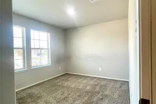 3923 Hawaiian Ct, Baytown, TX 77521 - Photo 15