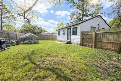 406 N Fig Street, Sweeny, TX 77480 - Photo 9