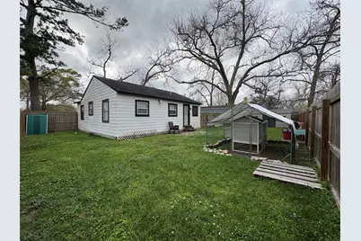 406 N Fig Street, Sweeny, TX 77480 - Photo 9