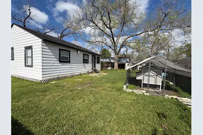 406 N Fig Street, Sweeny, TX 77480 - Photo 11