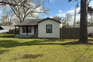 406 N Fig St, Sweeny, TX 77480 - Photo 35