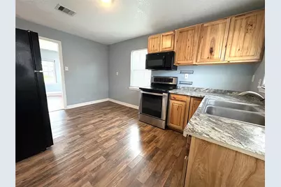 406 N Fig Street, Sweeny, TX 77480 - Photo 27