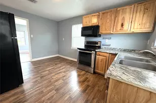 406 N Fig St, Sweeny, TX 77480 - Photo 27