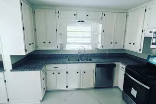7017 2nd St, Hitchcock, TX 77563 - Photo 5