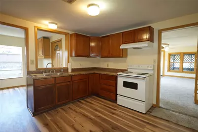1337 3rd St, Hempstead, TX 77445 - Photo 9