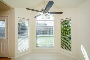 9502 Coast Bridge St, Houston, TX 77075 - Photo 13