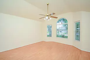 9502 Coast Bridge St, Houston, TX 77075 - Photo 19