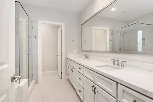 254 Green Blvd, Shenandoah, TX 77384 - Photo 7