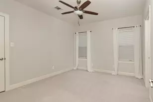 254 Green Blvd, Shenandoah, TX 77384 - Photo 9