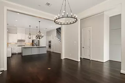 254 Green Boulevard, Shenandoah, TX 77384 - Photo 3