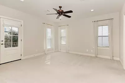 254 Green Boulevard, Shenandoah, TX 77384 - Photo 7