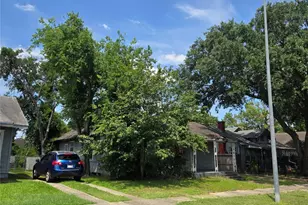 4209 Bell St, Houston, TX 77023 - Photo 3