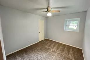 2919 Holly Green Dr, Houston, TX 77339 - Photo 9