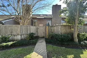 2889 Panagard Dr, Houston, TX 77082 - Photo 1