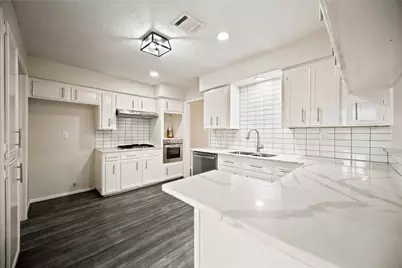 9223 Benning Drive, Houston, TX 77031 - Photo 9