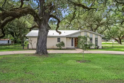 103 King Drive, Columbus, TX 78934 - Photo 3