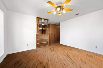 103 King Drive, Columbus, TX 78934 - Photo 9
