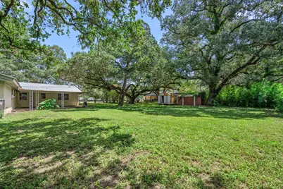 103 King Drive, Columbus, TX 78934 - Photo 27