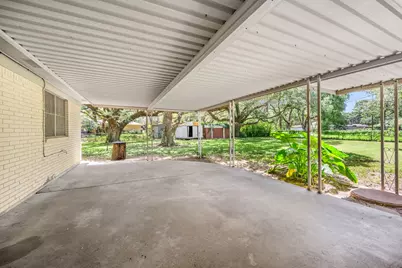 103 King Drive, Columbus, TX 78934 - Photo 25
