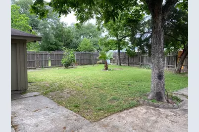 8410 Sonneville Drive, Houston, TX 77080 - Photo 15