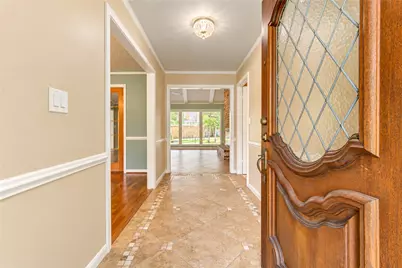 10603 Bordley Drive, Houston, TX 77042 - Photo 3