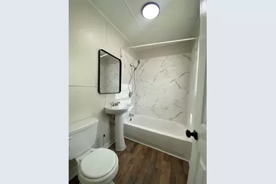 424 7th Avenue N #9, Texas City, TX 77590 - Photo 3