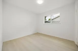 7802 Gulfton St, Houston, TX 77036 - Photo 19