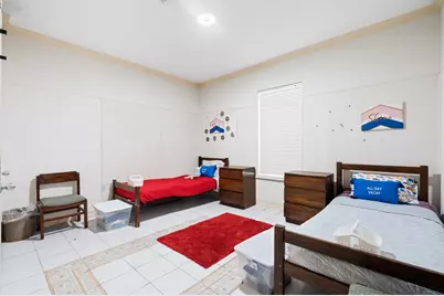 715 Elm Street, Fresno, TX 77545 - Photo 5