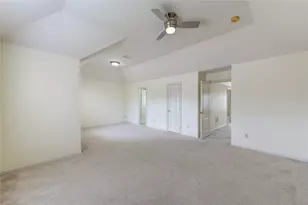 1502 Ashbury Park Ln, Houston, TX 77077 - Photo 37