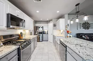 394 Hyland Ln, League City, TX 77573 - Photo 13