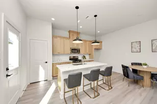 5224 Edgewood St, Houston, TX 77011 - Photo 9